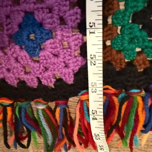 Vintage Handmade Granny Square Afghan Cottagecore Crochet Throw - Picture 7 of 8